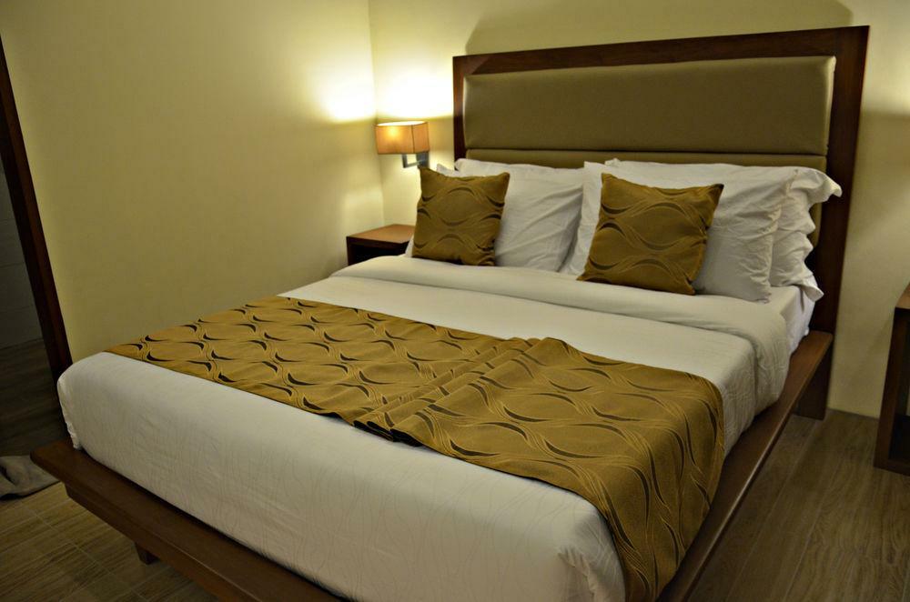 เดอะ ปิกโกโล โฮเต็ล ออฟ โบราไกย์ Hotel Balabag  ภายนอก รูปภาพ